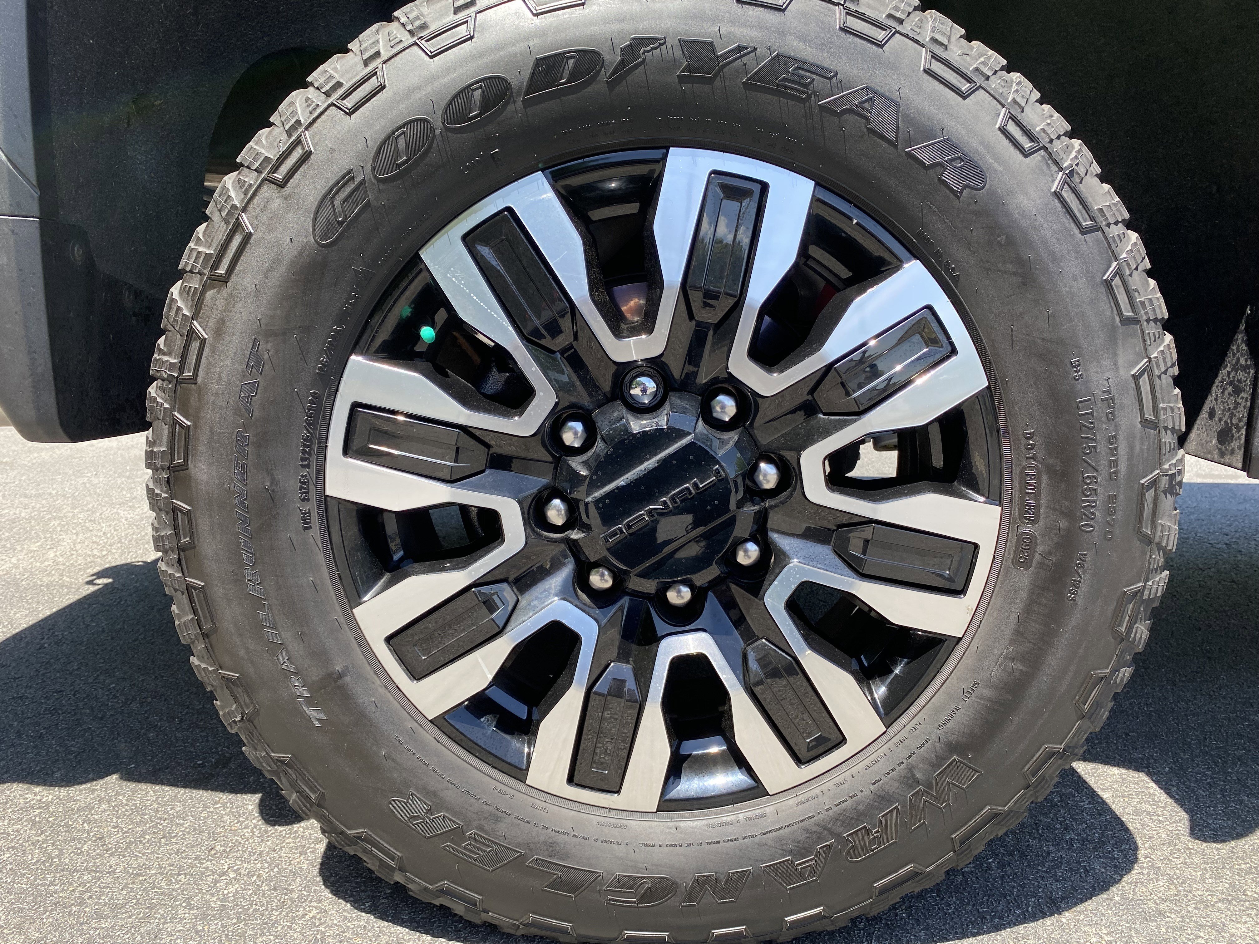 Used 2025 GMC Sierra 2500 Denali Ultimate image 48