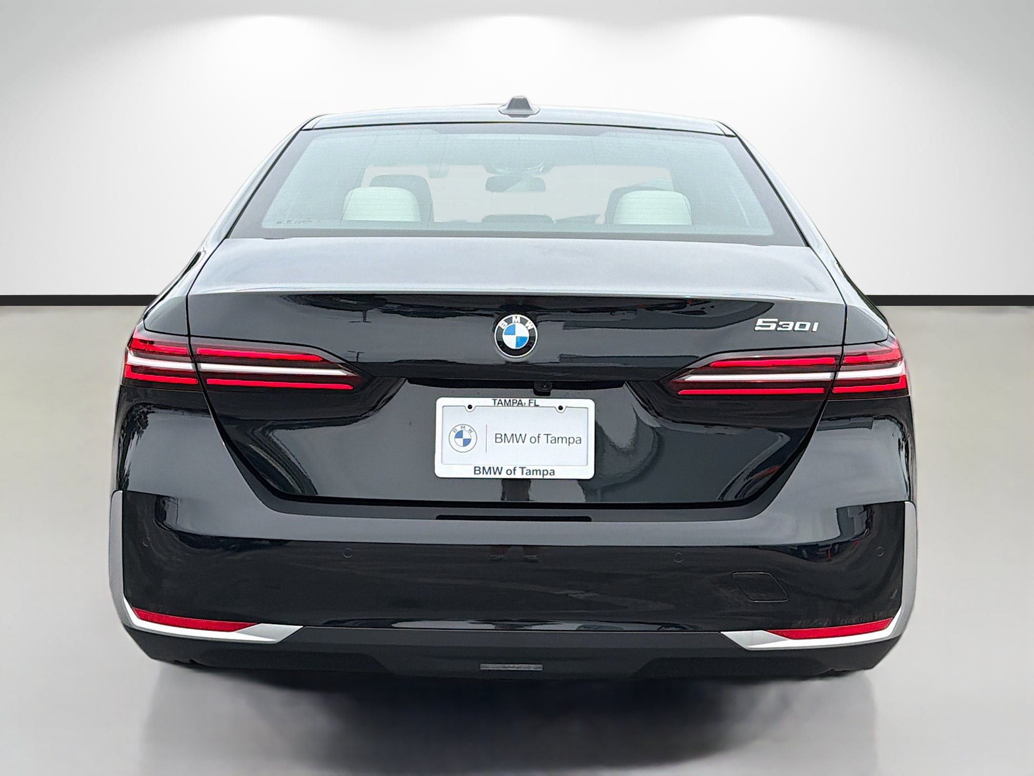 New 2027 BMW 530i RWD image 4