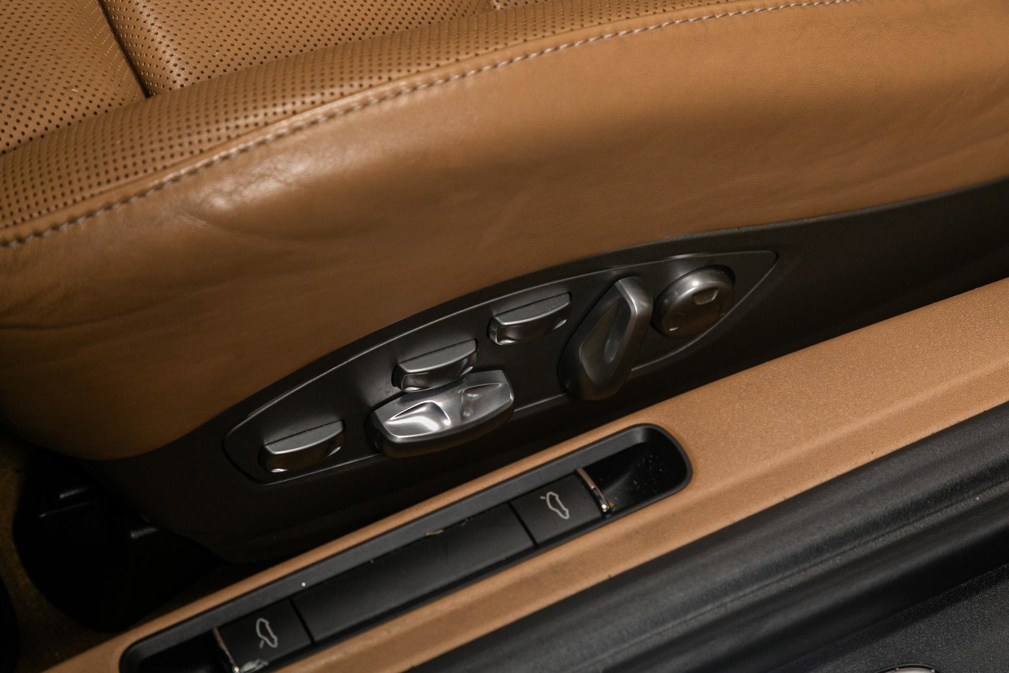 Used 2015 Porsche 911 Carrera S image 22