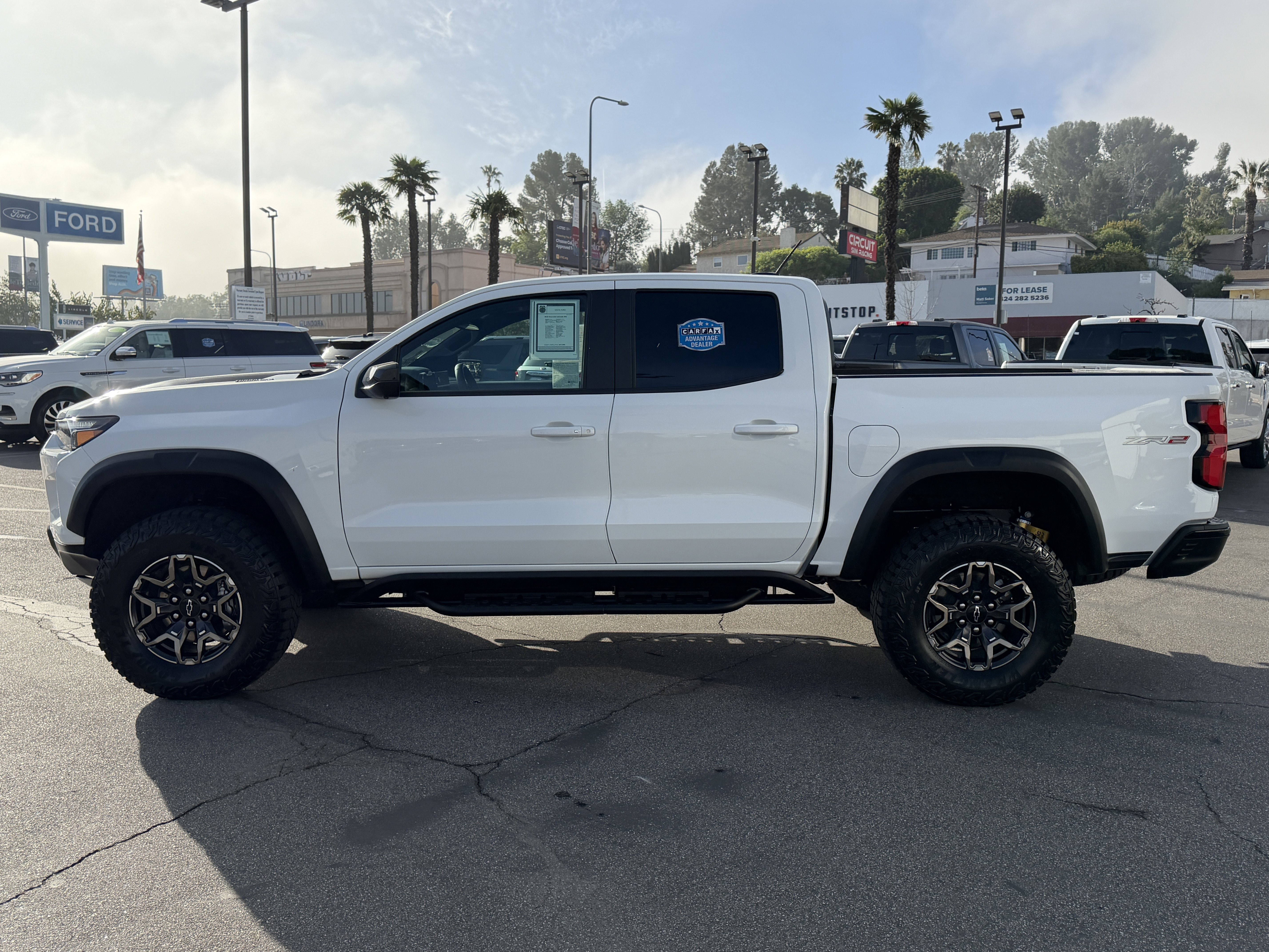 Used 2025 Chevrolet Colorado ZR2 w/ Technology Package image 4