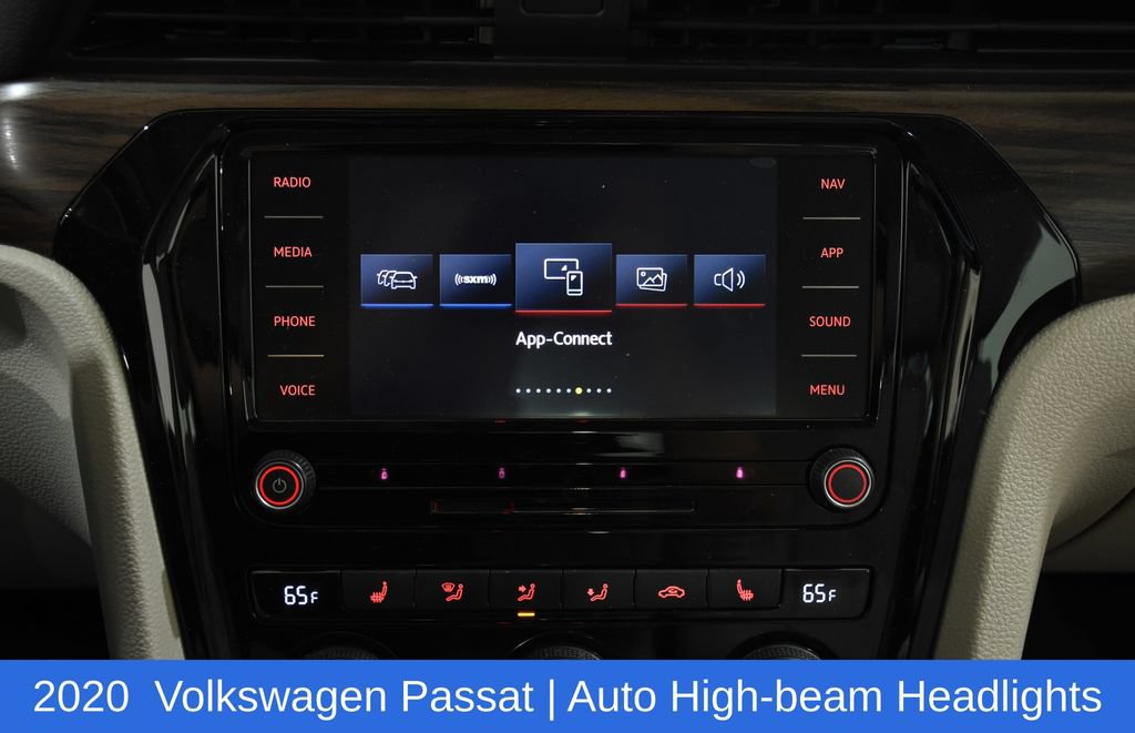 Used 2020 Volkswagen Passat 2.0T SEL FWD image 18
