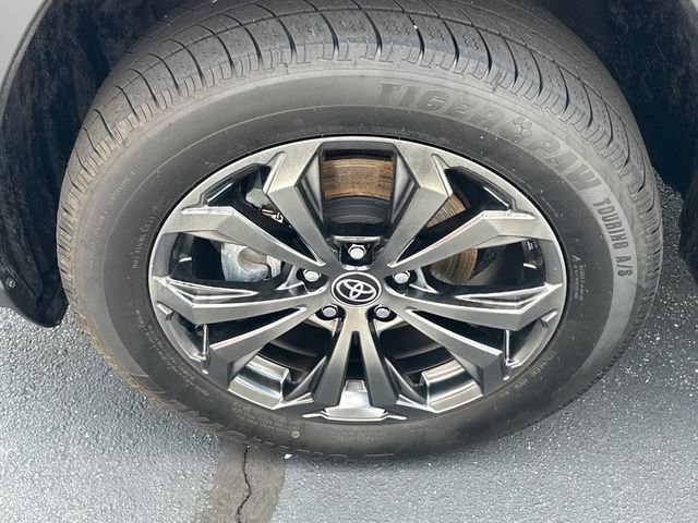 Used 2023 Toyota RAV4 Limited AWD/4WD image 27