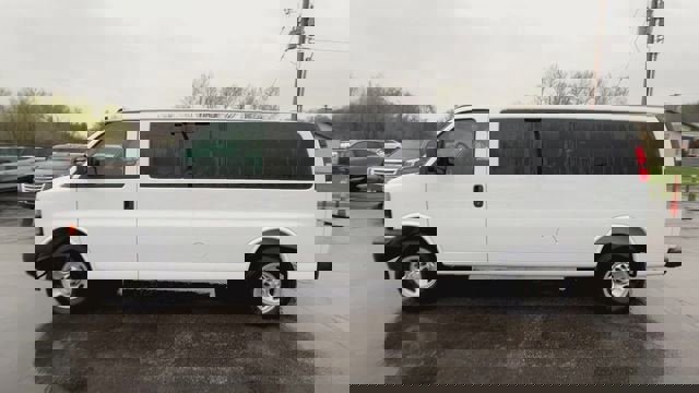 New 2026 Chevrolet Express 3500 LS RWD image 5