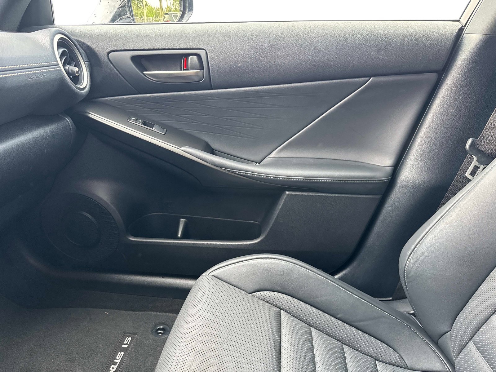 Certified 2022 Lexus IS 350 F Sport RWD image 22
