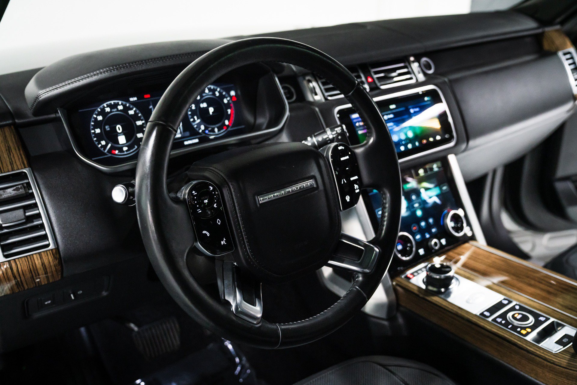 Used 2018 Land Rover Range Rover HSE AWD/4WD image 19