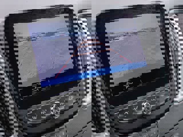 Used 2023 Chevrolet Malibu LS image 28