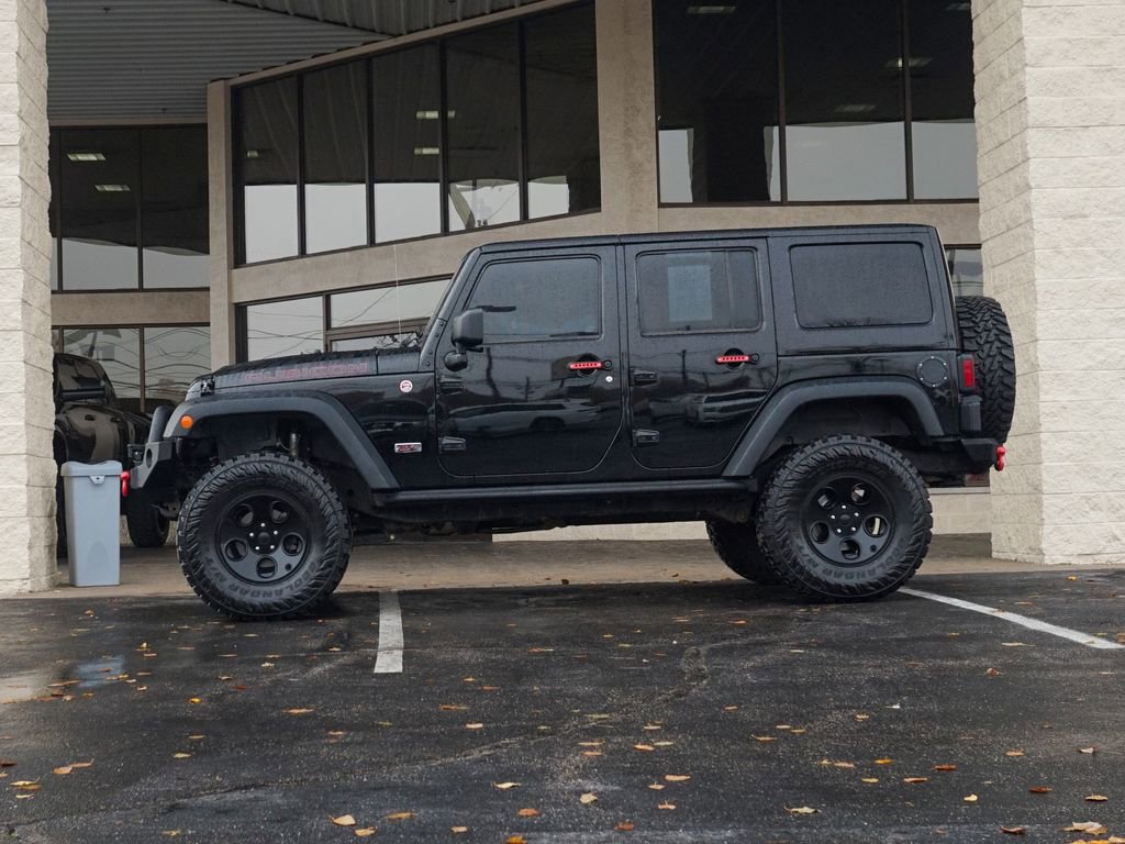 Used 2013 Jeep Wrangler Unlimited Rubicon image 9