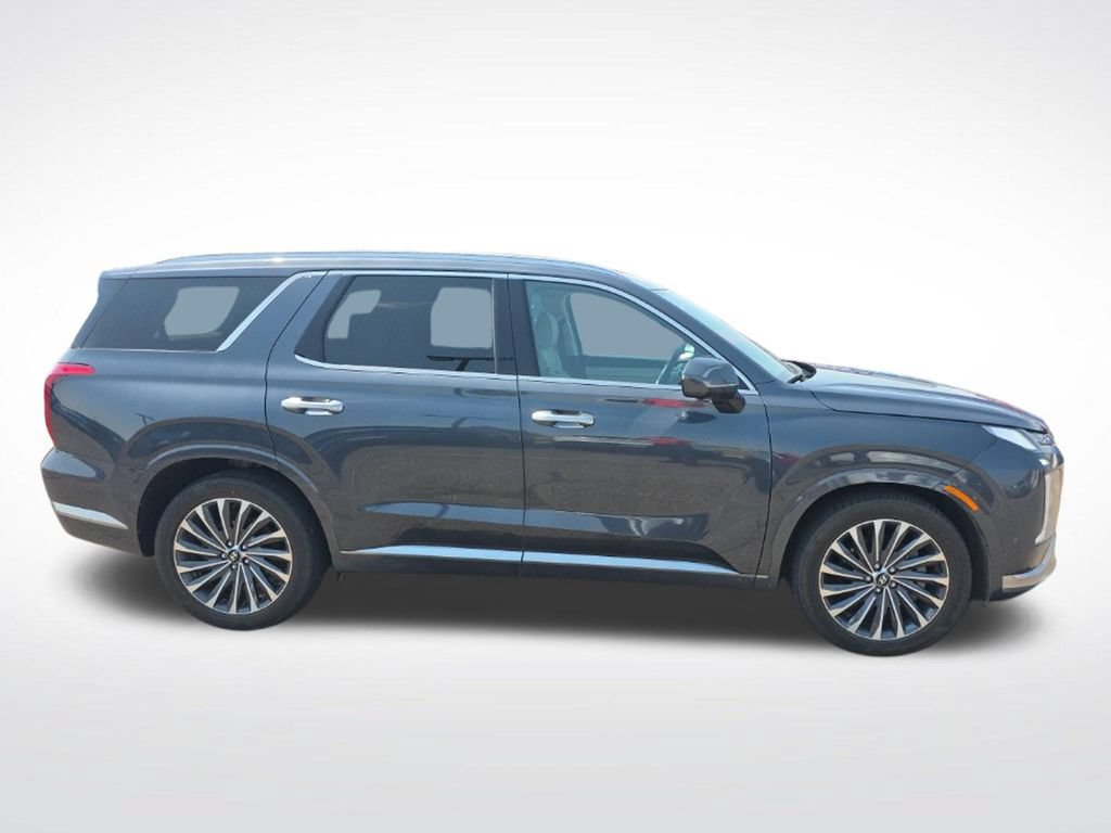 Used 2025 Hyundai Palisade Calligraphy AWD/4WD image 4