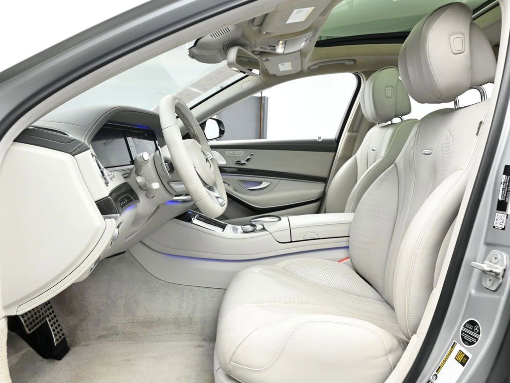 Used 2017 Mercedes-Benz S 63 AMG 4MATIC Sedan w/ Carbon Fiber Exterior Package image 11