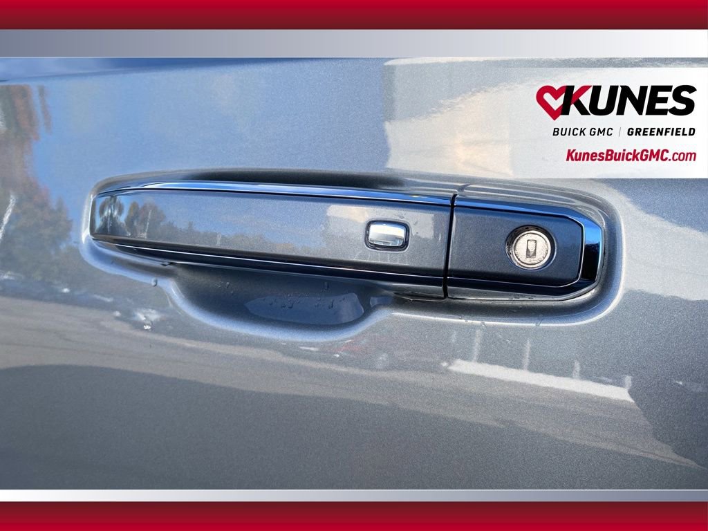 New 2026 GMC Yukon XL Elevation w/ Elevation Premium Package image 17