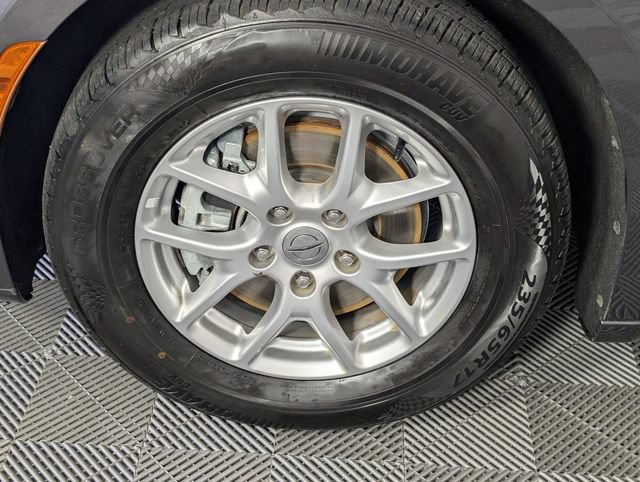 Used 2022 Chrysler Pacifica Touring-L FWD image 8