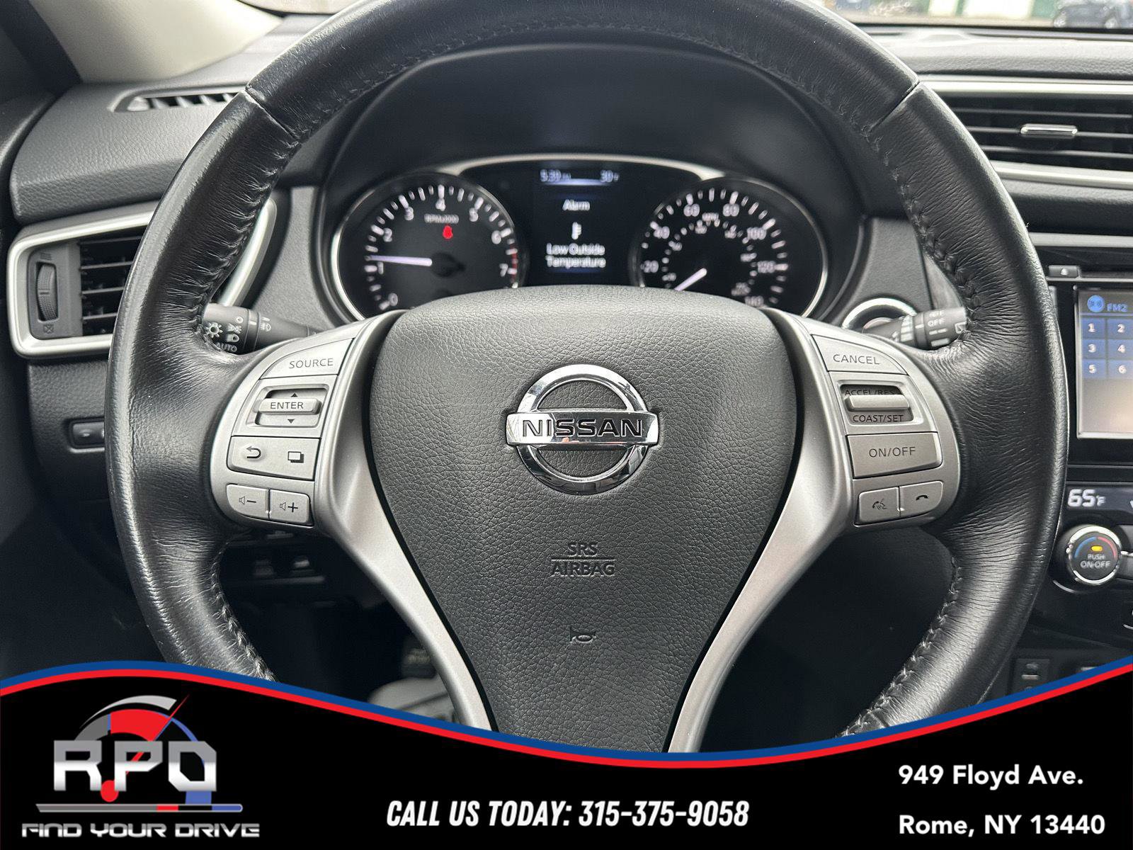 Used 2016 Nissan Rogue SL image 17