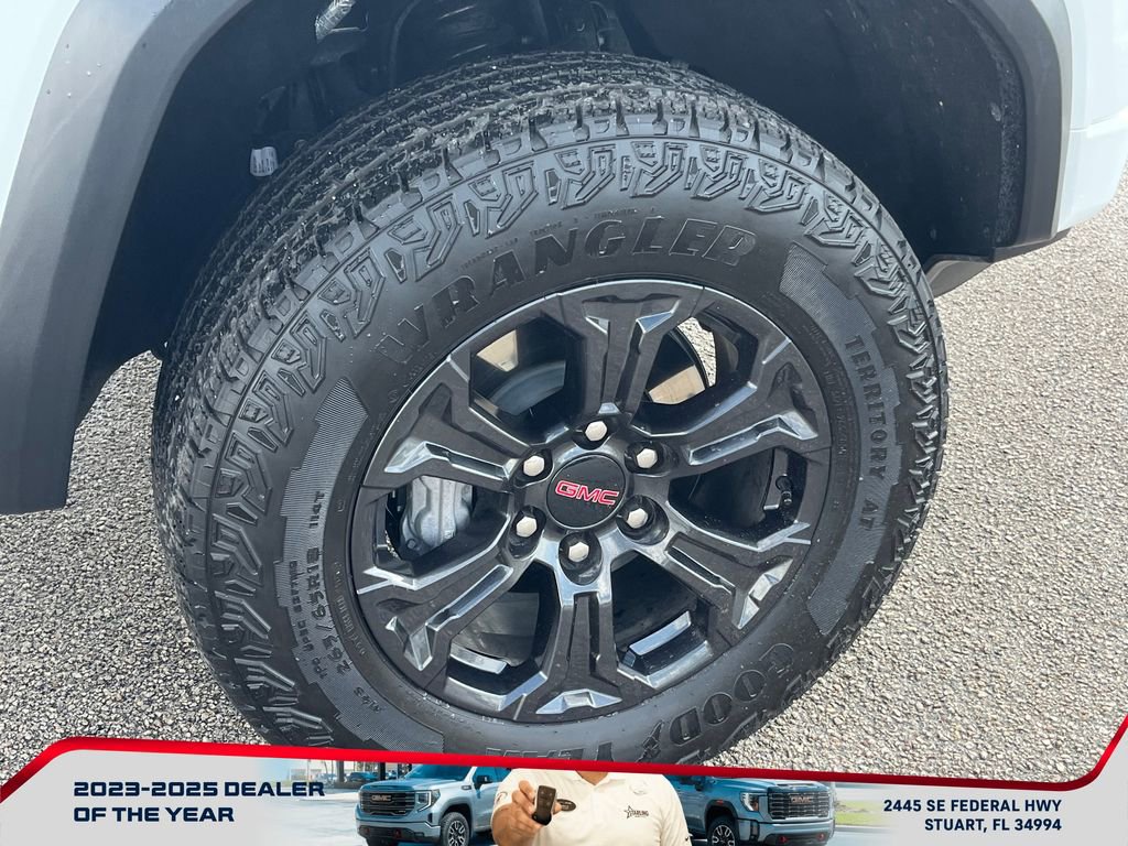 Used 2025 GMC Canyon Elevation image 21