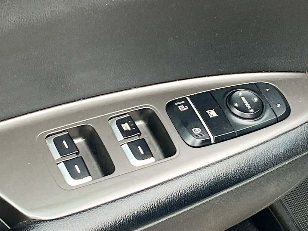 Used 2020 Kia Optima LX FWD image 18