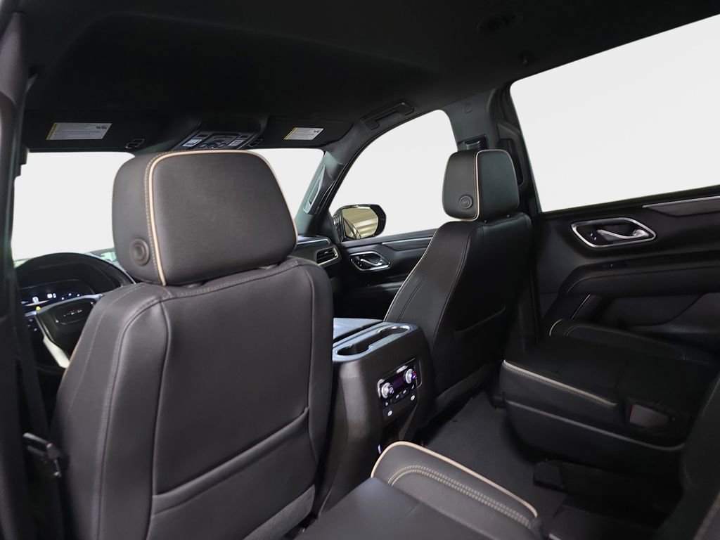 Used 2022 GMC Yukon SLT w/ SLT Luxury Package RWD image 16
