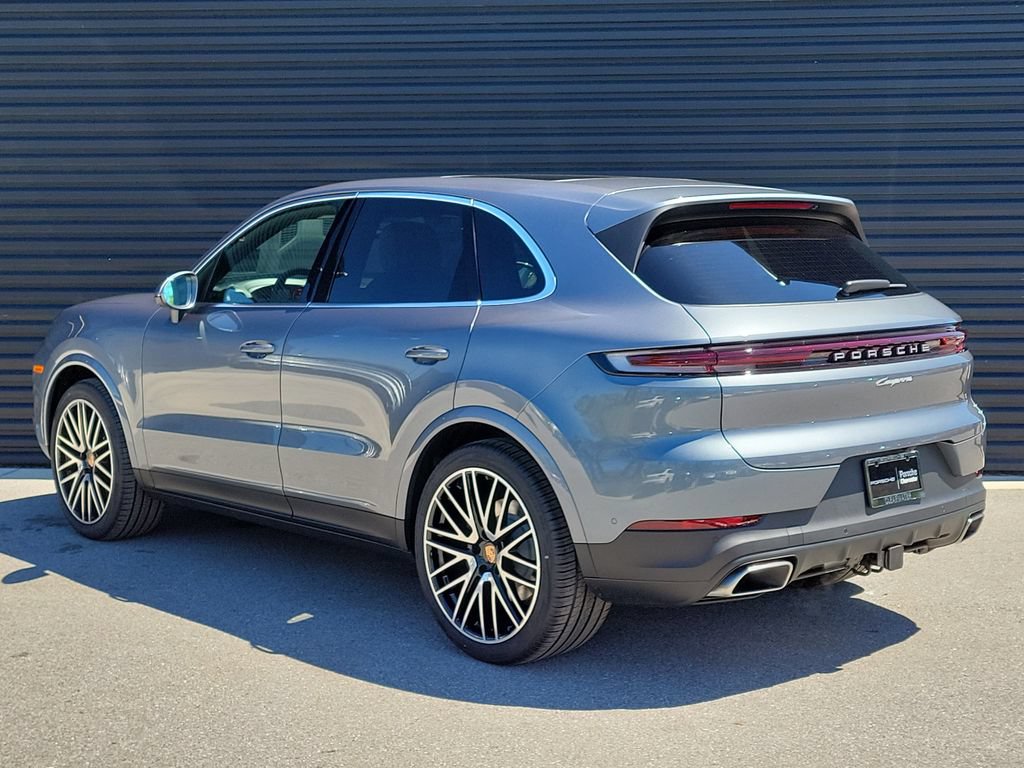 New 2026 Porsche Cayenne AWD/4WD image 3