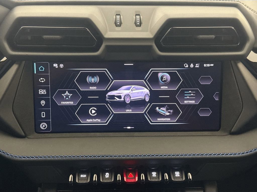 Used 2025 Lamborghini Urus SE image 15