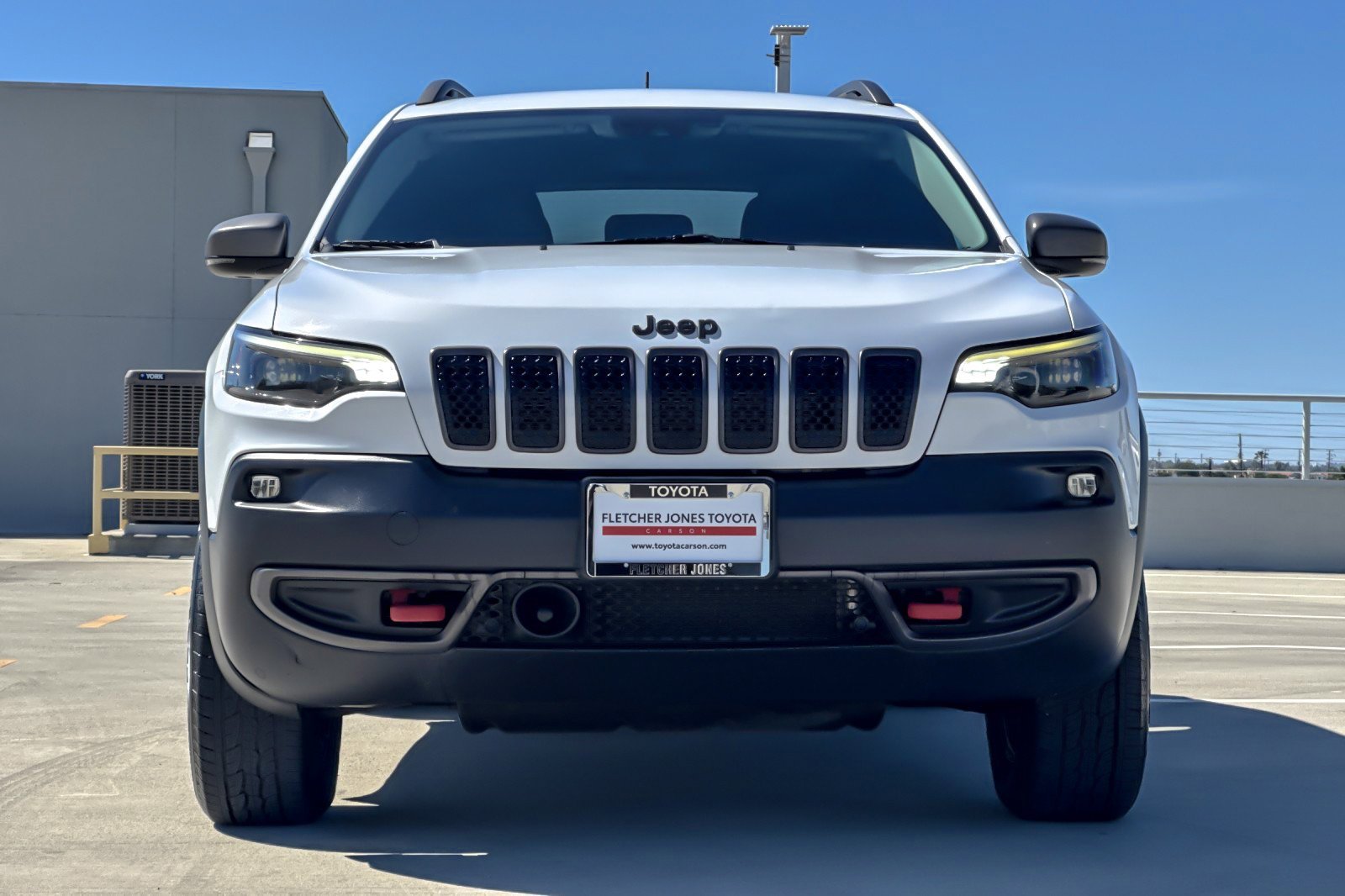 Used 2021 Jeep Cherokee Trailhawk image 8