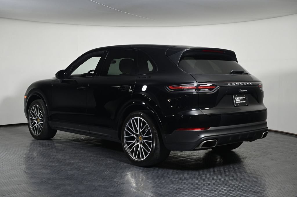 Certified 2021 Porsche Cayenne AWD/4WD image 3