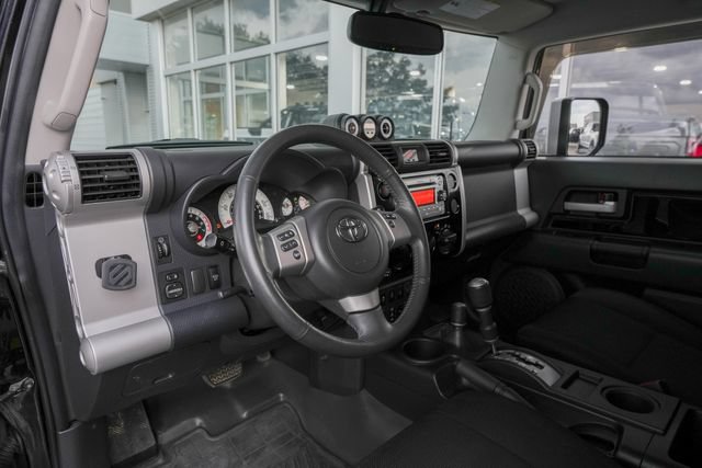 Used 2014 Toyota FJ Cruiser 4WD w/ Upgrade Package image 23