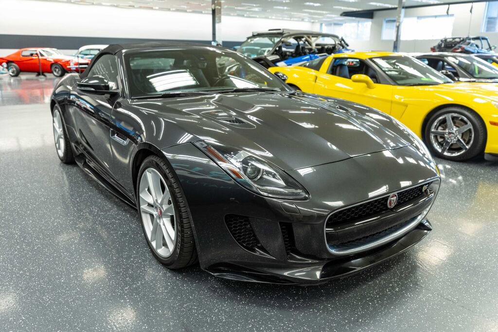 Used 2016 Jaguar F-TYPE S image 4