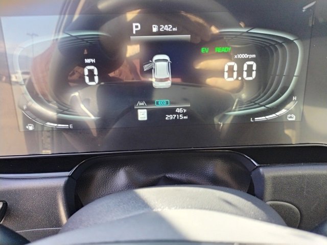 Used 2024 Kia Niro EX image 21