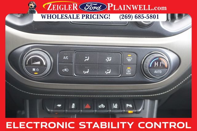 Used 2022 GMC Canyon Denali w/ Denali Black Edition Package image 15