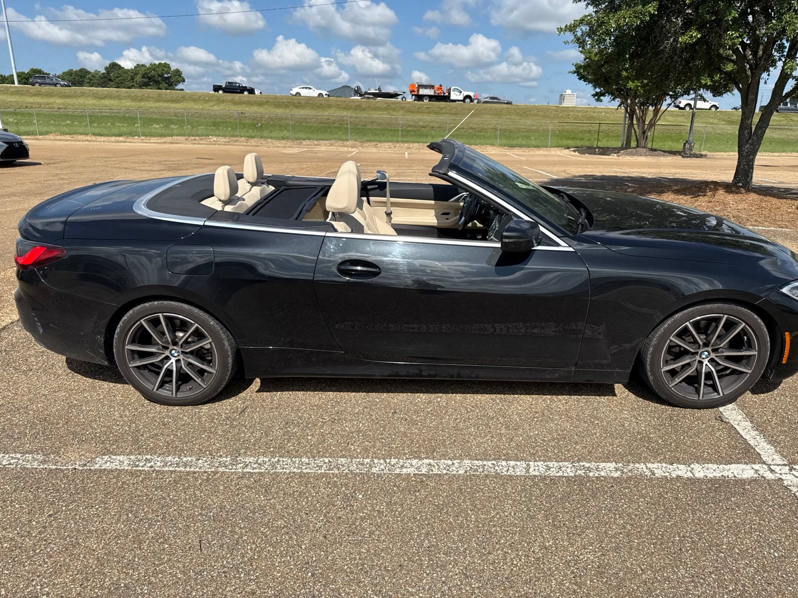 Used 2022 BMW 430i Convertible w/ Convenience Package RWD image 4