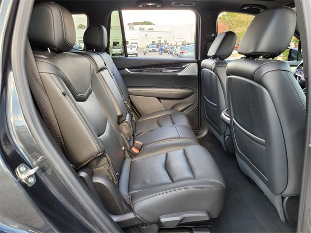 Used 2023 Cadillac XT6 Premium Luxury image 18