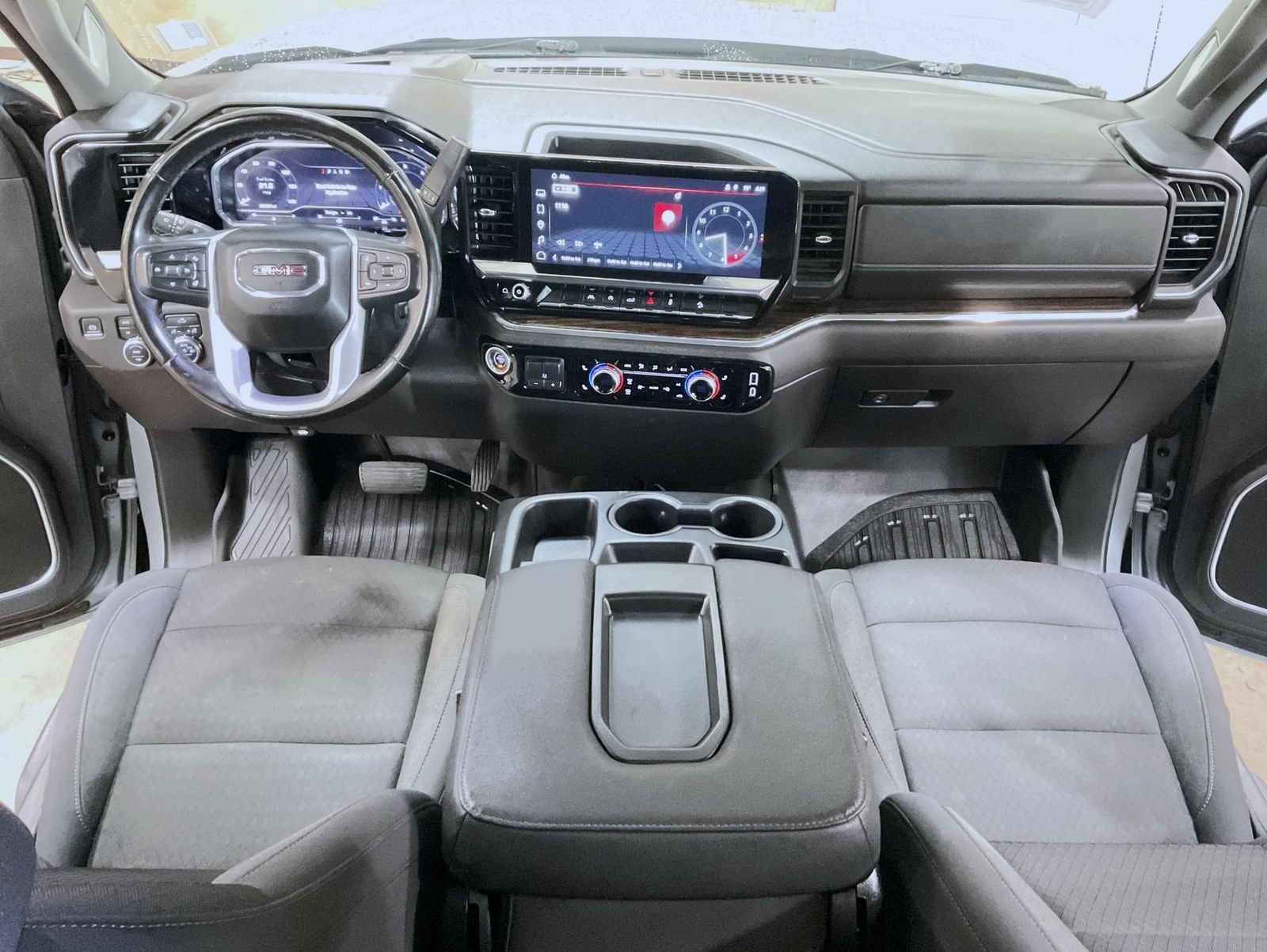 Certified 2024 GMC Sierra 1500 Elevation w/ X31 Off-Road Package AWD/4WD image 13