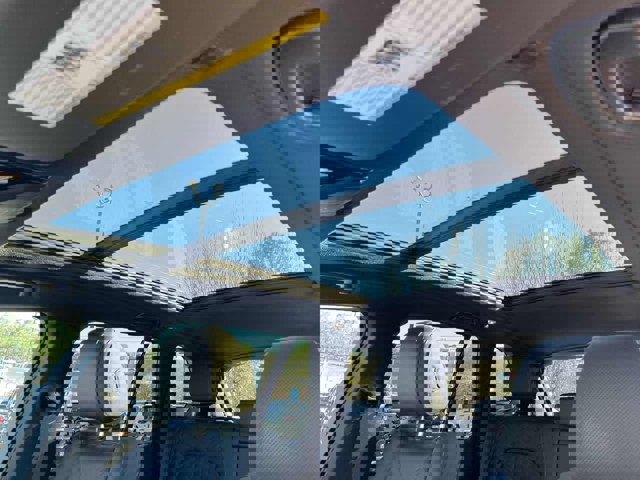 Used 2023 BMW X5 xDrive40i w/ M Sport Package image 30