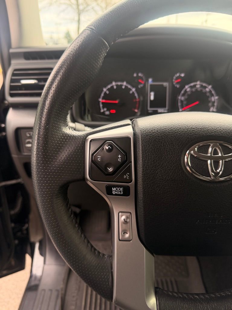 Used 2021 Toyota 4Runner SR5 image 33