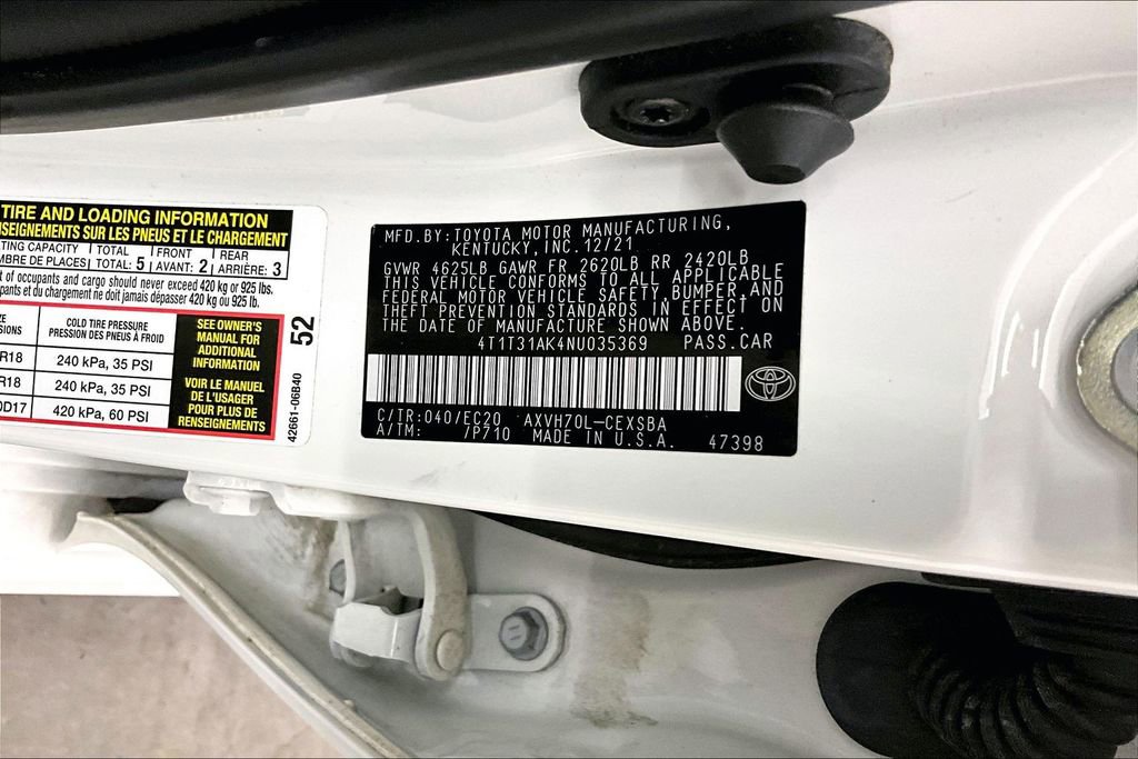 Used 2022 Toyota Camry SE w/ Convenience Package FWD image 19