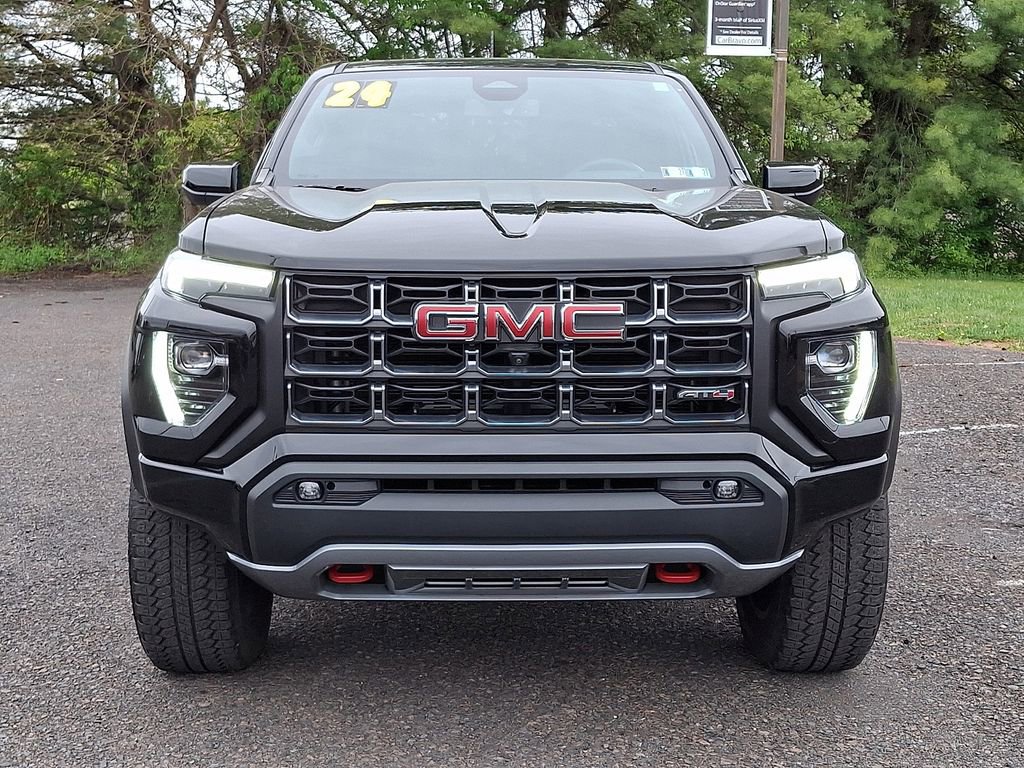 Certified 2024 GMC Canyon AT4 w/ AT4 Premium Package AWD/4WD image 2