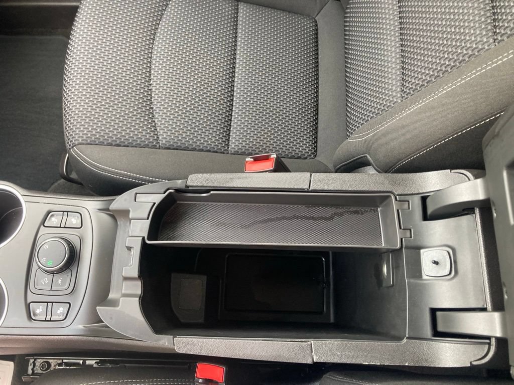 Used 2024 GMC Terrain SLE w/ Driver Convenience Package AWD/4WD image 39