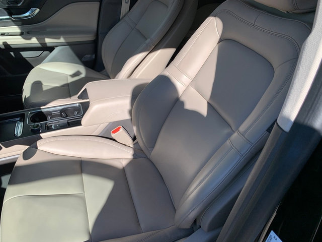 Certified 2023 Lincoln Corsair AWD image 17