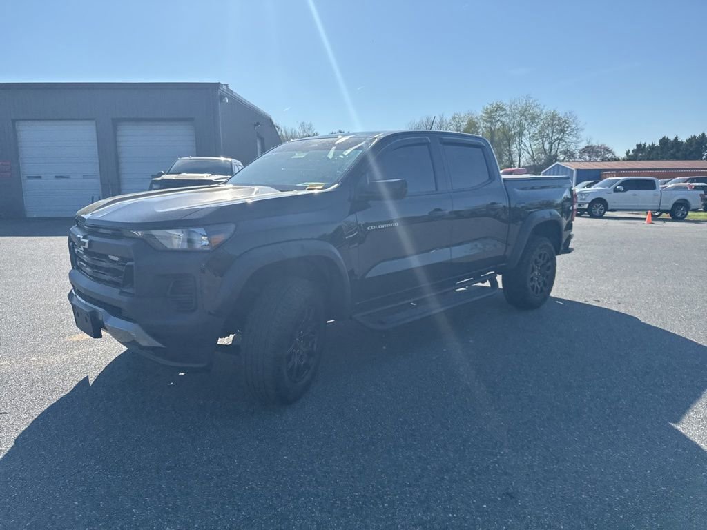 Used 2024 Chevrolet Colorado Trail Boss w/ Technology Package image 3