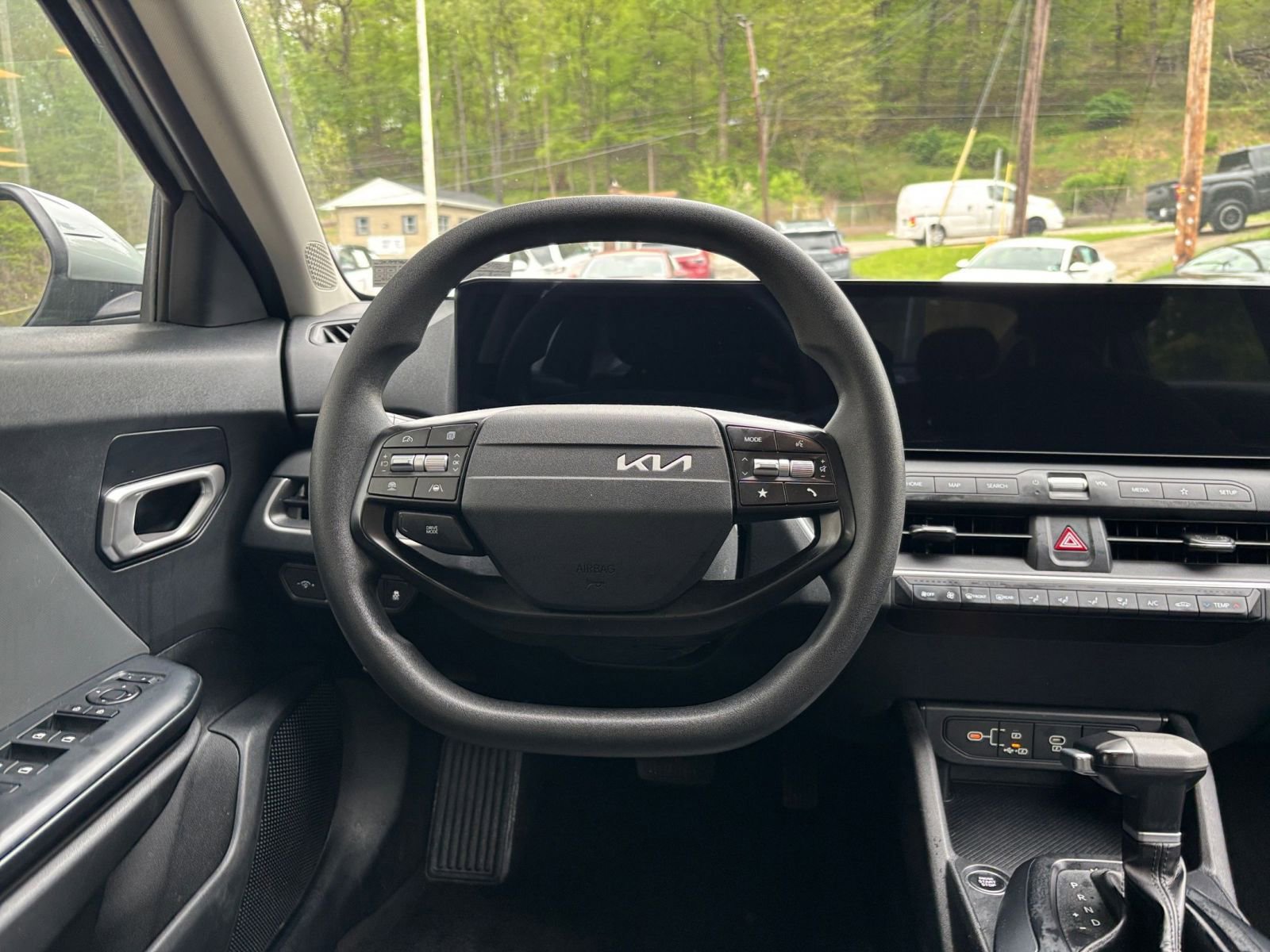 Used 2025 Kia K4 FWD image 34