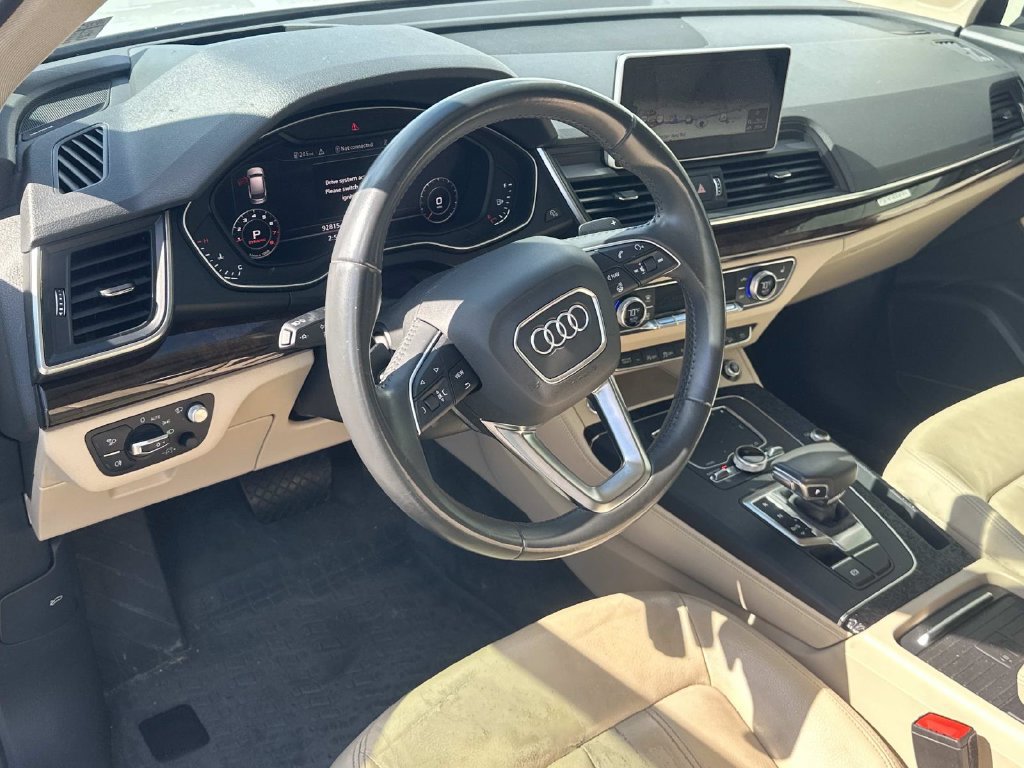 Used 2019 Audi Q5 Prestige AWD/4WD image 2