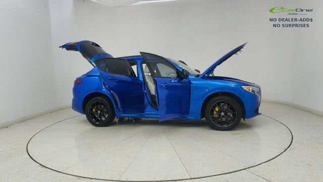 Used 2020 Alfa Romeo Stelvio Ti w/ Nero Edizione image 74
