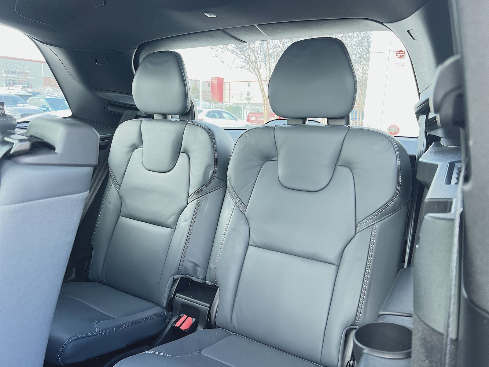 Used 2023 Volvo XC90 B6 Ultimate w/ Protection Package Premier image 26