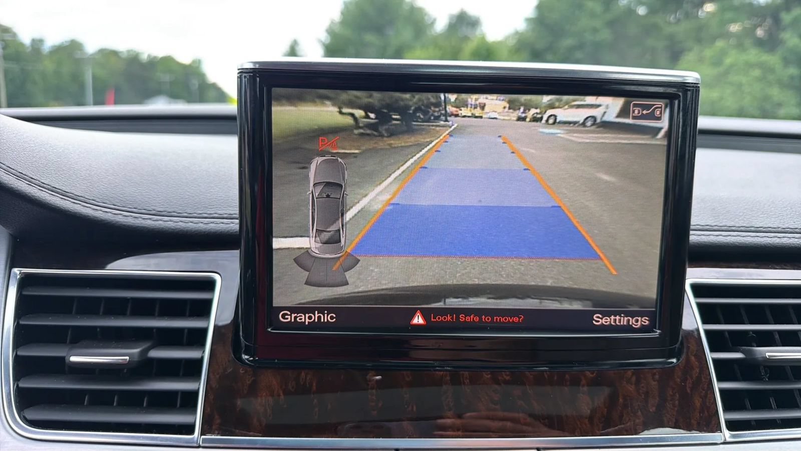 Used 2013 Audi A8 3.0T w/ Convenience Pkg AWD/4WD image 24