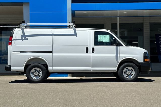 New 2025 Chevrolet Express 2500 w/ Driver Convenience Package image 4