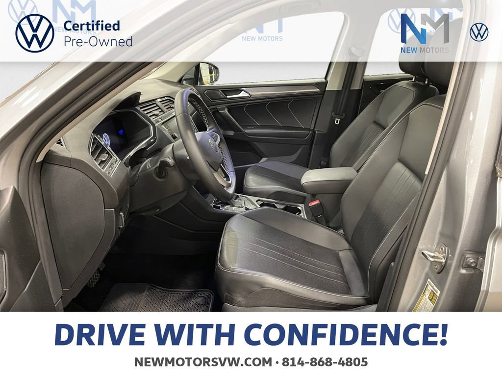 Used 2023 Volkswagen Tiguan SE w/ Panoramic Sunroof Package AWD/4WD image 9