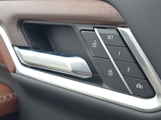 Used 2025 GMC Sierra 2500 Denali Ultimate image 25