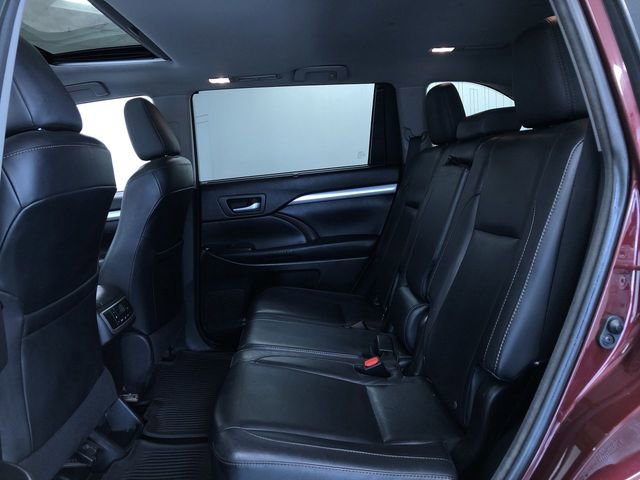 Used 2015 Toyota Highlander XLE AWD/4WD image 21