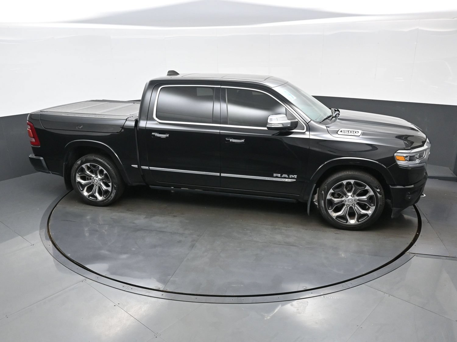 Used 2019 RAM 1500 Limited AWD/4WD image 43