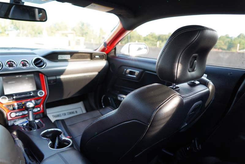 Used 2015 Ford Mustang Coupe RWD image 40