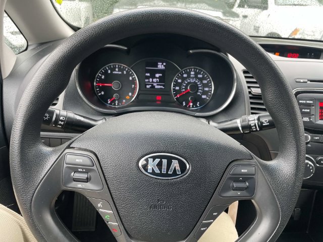 Used 2018 Kia Forte LX FWD image 19
