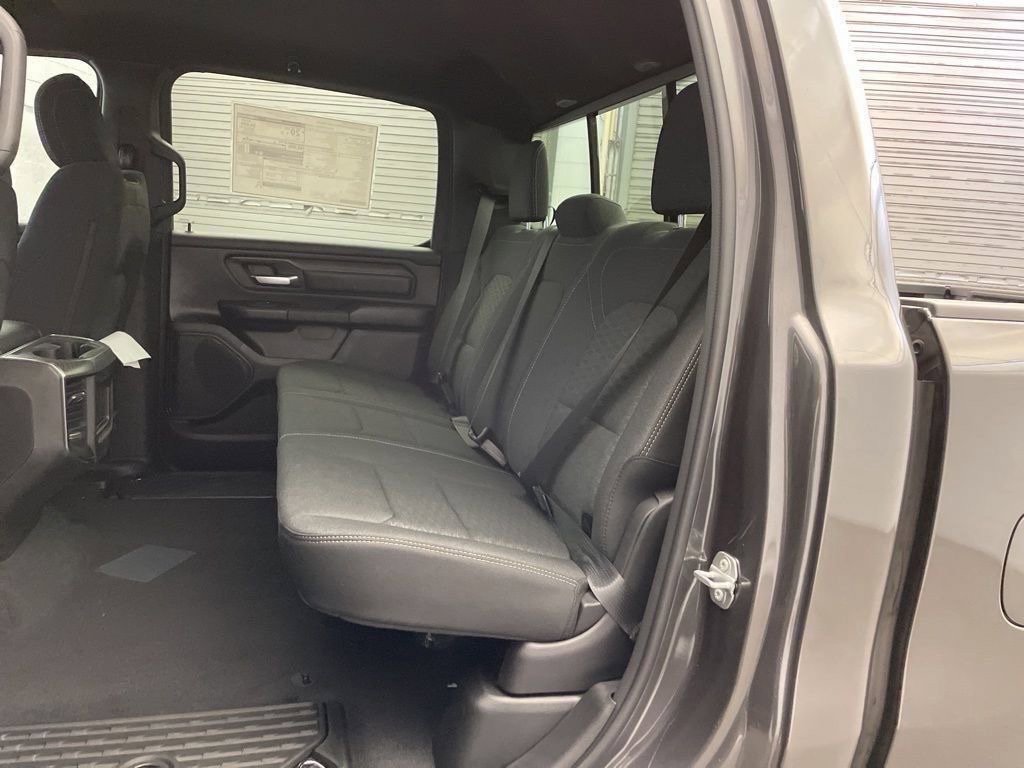 New 2026 RAM 1500 Express AWD/4WD image 16